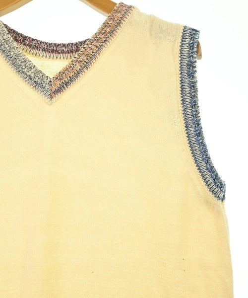 JANE SMITH เสื้อแขนกุด