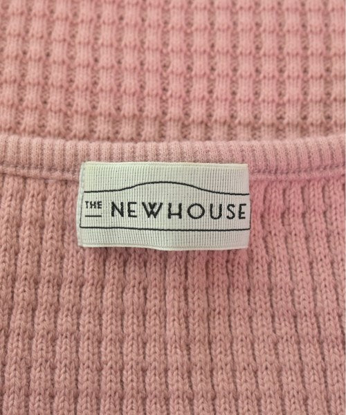 THE NEWHOUSE เสื้อแขนกุด