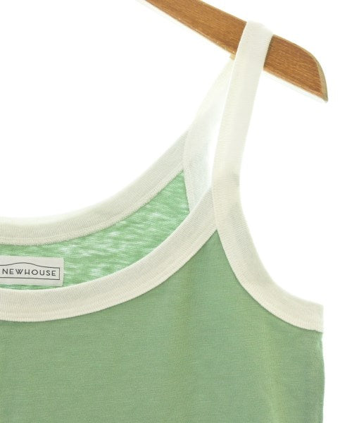 THE NEWHOUSE เสื้อสายเดี่ยว