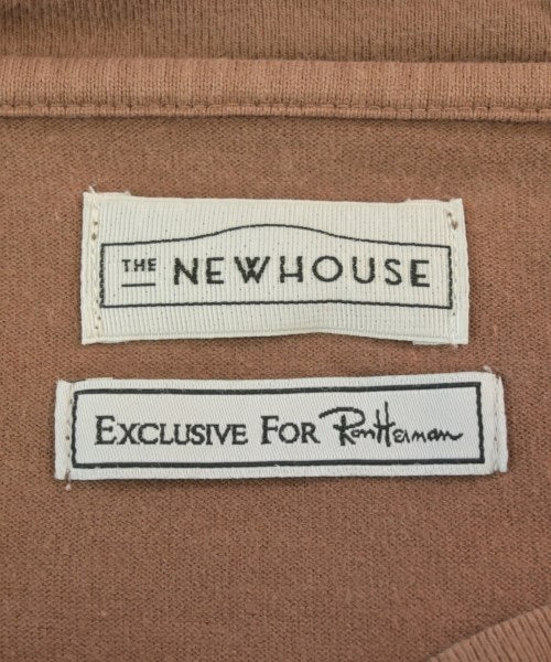 THE NEWHOUSE เสื้อยืด/เสื้อท็อปส์