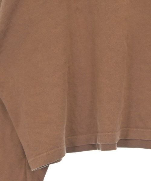 THE NEWHOUSE เสื้อยืด/เสื้อท็อปส์