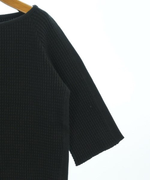 THE NEWHOUSE เสื้อยืด/เสื้อท็อปส์