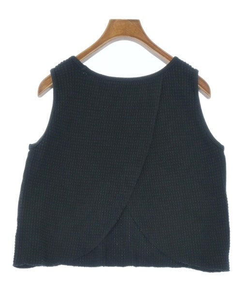 THE NEWHOUSE เสื้อยืด/เสื้อท็อปส์