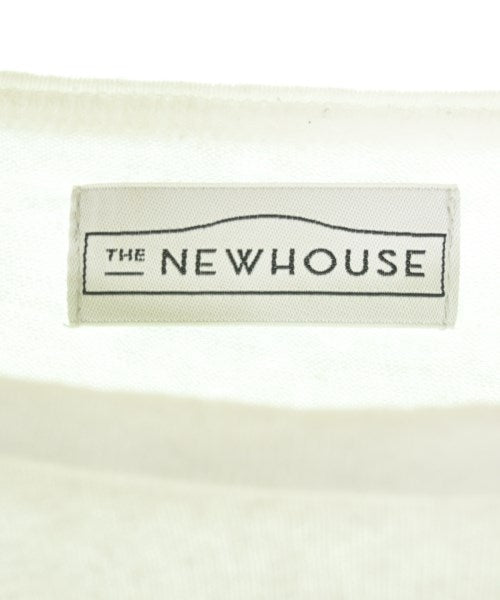 THE NEWHOUSE เสื้อยืด/เสื้อท็อปส์