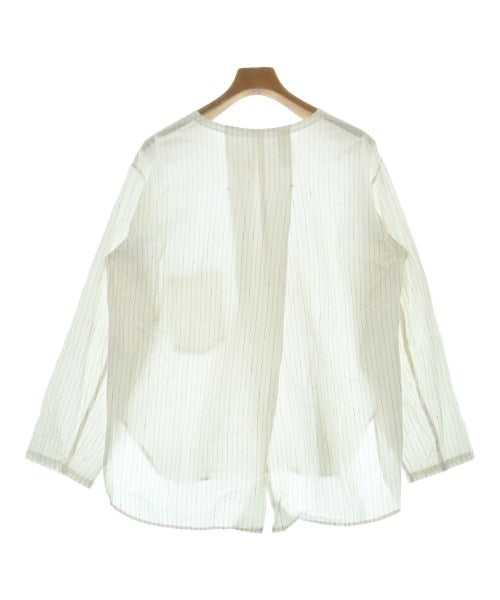 Edwina Horl เสื้อลำลอง