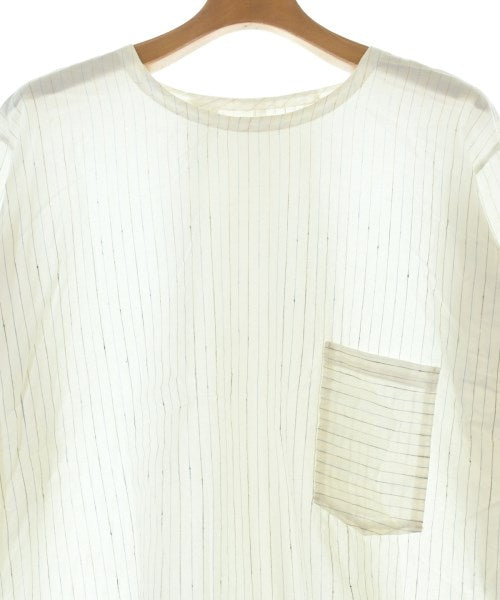Edwina Horl เสื้อลำลอง
