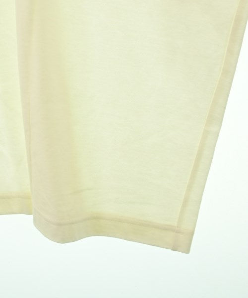 Edwina Horl เสื้อยืด/เสื้อท็อปส์