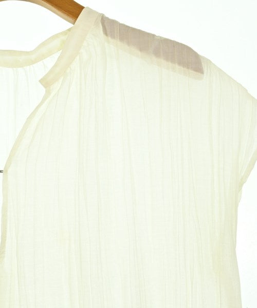 STUDIOUS เสื้อลำลอง