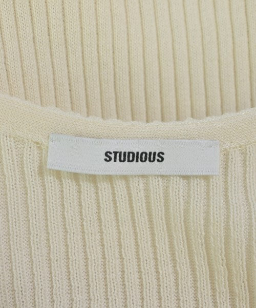 STUDIOUS เสื้อแขนกุด