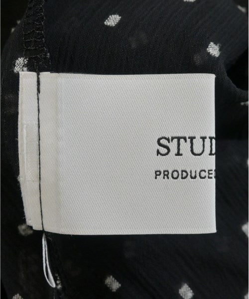 STUDIOUS เสื้อสตรี
