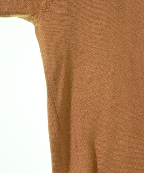 SOE เสื้อกันหนาว