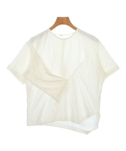 sawa takai เสื้อยืด/เสื้อท็อปส์