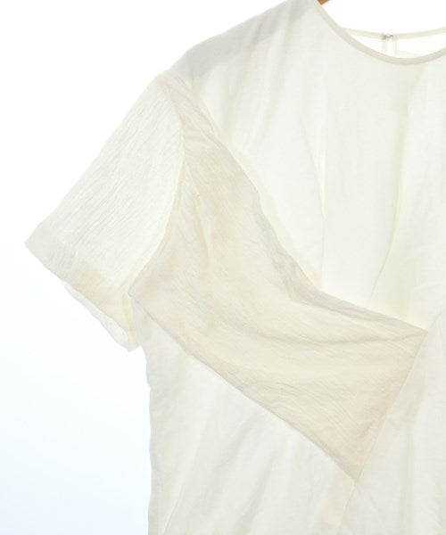 sawa takai เสื้อยืด/เสื้อท็อปส์