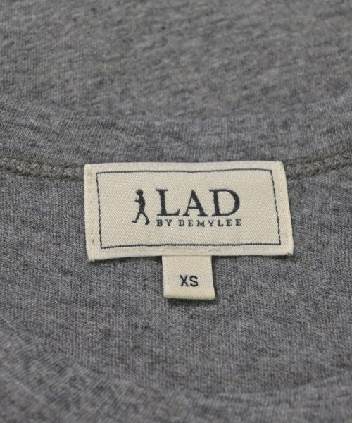 LAD by DEMYLEE เสื้อยืด/เสื้อท็อปส์