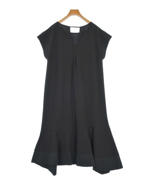 ELENDEEK ชุดเดรส