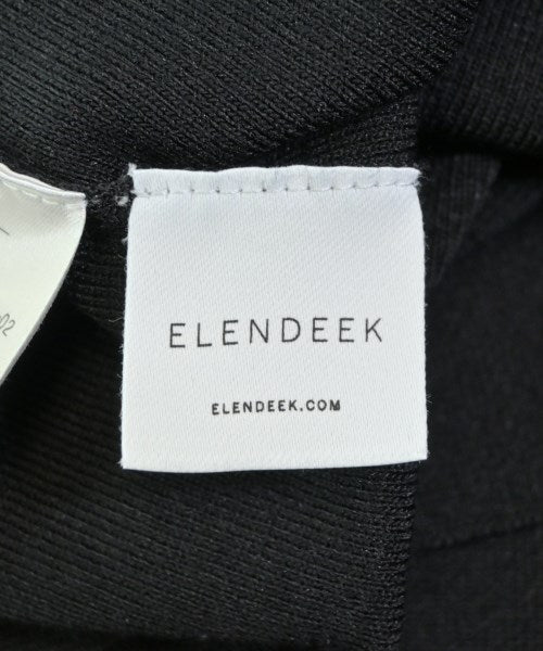 ELENDEEK เสื้อแขนกุด