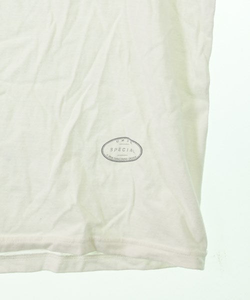 UN3D. เสื้อยืด/เสื้อท็อปส์