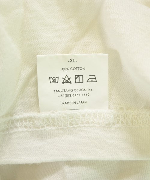 UN3D. เสื้อยืด/เสื้อท็อปส์