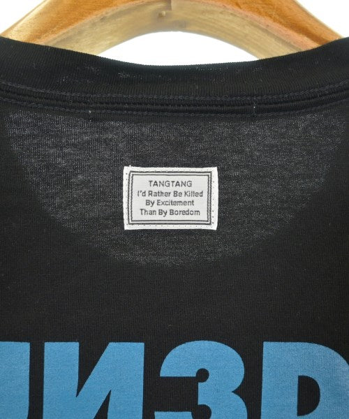 UN3D. เสื้อยืด/เสื้อท็อปส์