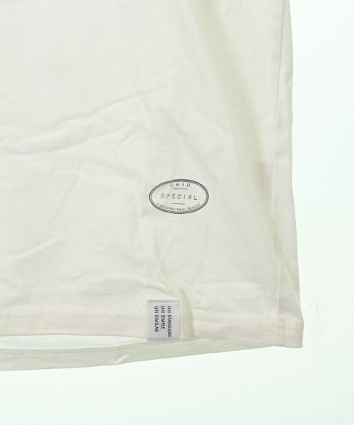 UN3D. เสื้อยืด/เสื้อท็อปส์