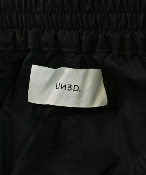 UN3D. กางเกง อื่น