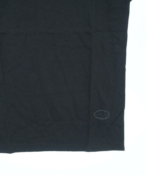UN3D. เสื้อยืด/เสื้อท็อปส์