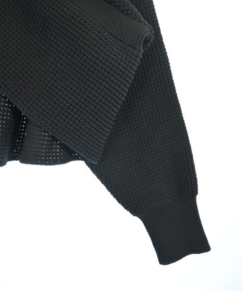 UN3D. เสื้อกันหนาว