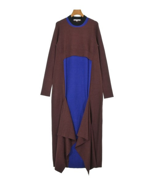 UN3D. ชุดเดรส