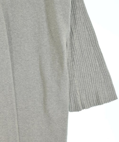 UN3D. เสื้อคาร์ดิแกน