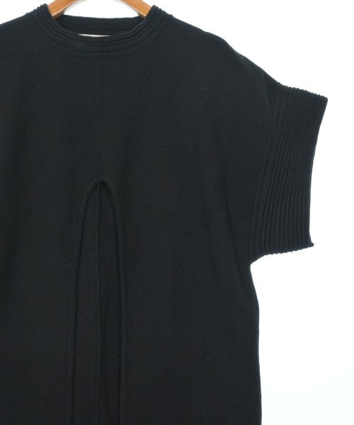 UN3D. ชุดเดรส