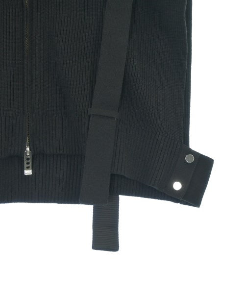 UN3D. เสื้อกันหนาว