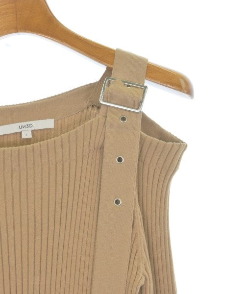 UN3D. เสื้อกันหนาว