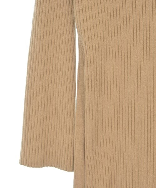 UN3D. เสื้อกันหนาว