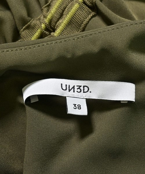 UN3D. ชุดเดรส