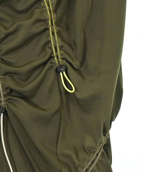 UN3D. ชุดเดรส