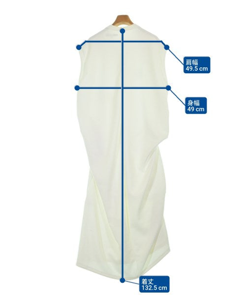 UN3D. ชุดเดรส