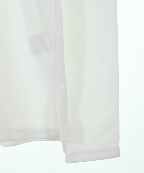 UN3D. เสื้อยืด/เสื้อท็อปส์