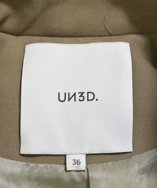 UN3D. เสื้อกันฝน
