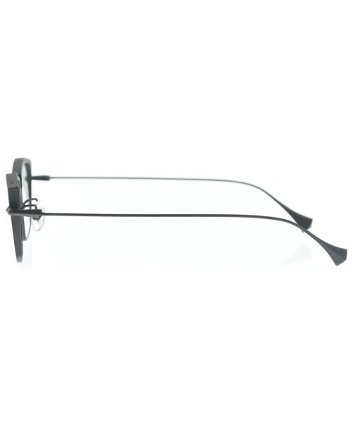 UN3D. แว่นตา