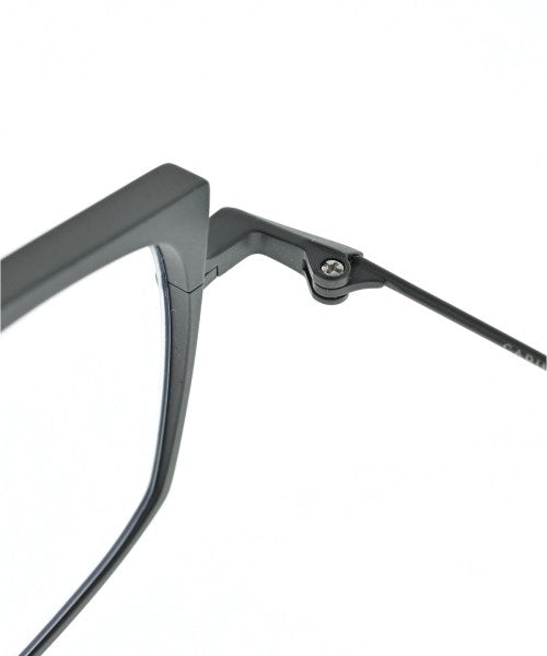 UN3D. แว่นตา