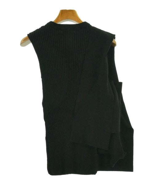UN3D. เสื้อกันหนาว
