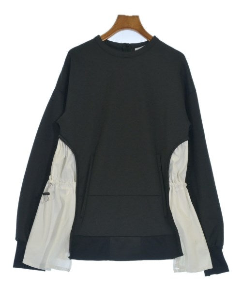 UN3D. เสื้อสตรี