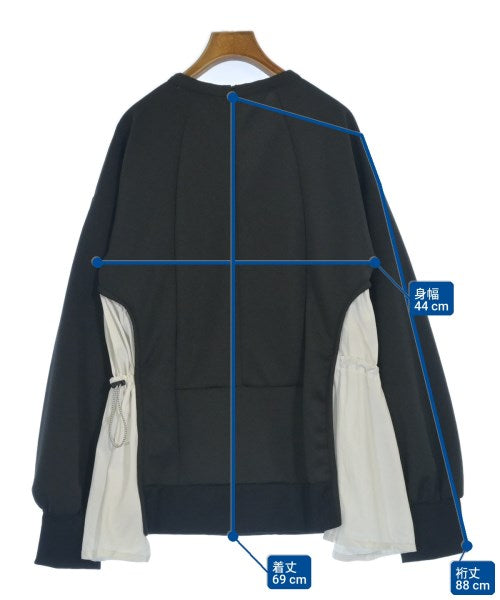 UN3D. เสื้อสตรี