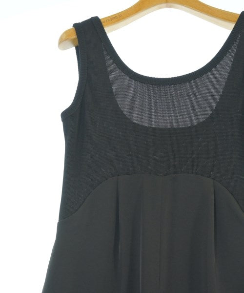 UN3D. ชุดเอี๊ยม/เสื้อคลุมหลวมๆ/จั๊มสูท