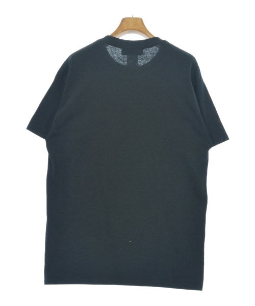 UN3D. เสื้อยืด/เสื้อท็อปส์