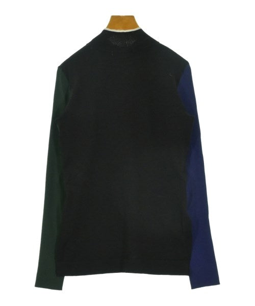UN3D. เสื้อกันหนาว