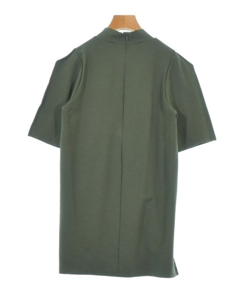 UN3D. เสื้อยืด/เสื้อท็อปส์