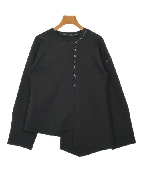 UN3D. เสื้อยืด/เสื้อท็อปส์