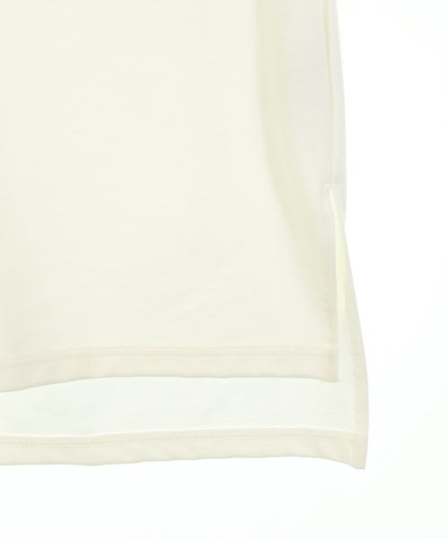 UN3D. เสื้อยืด/เสื้อท็อปส์