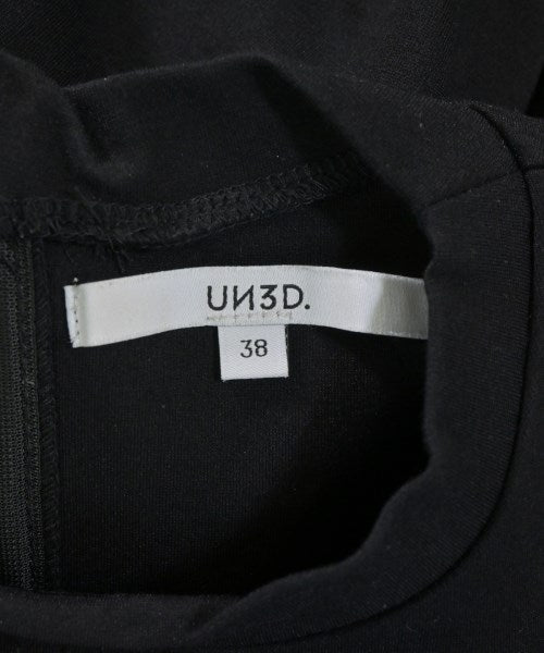 UN3D. ชุดเดรส
